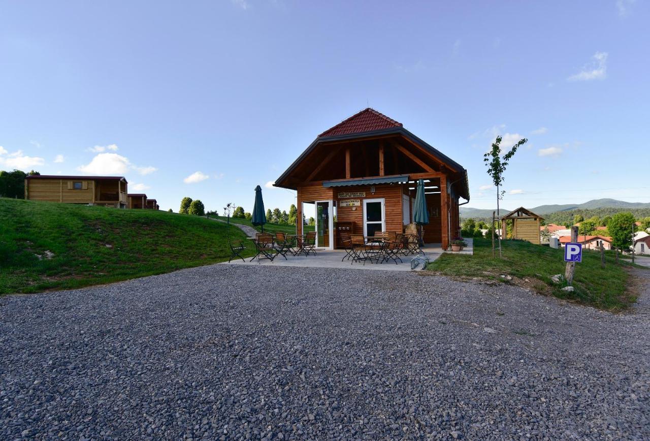 Hotel Camp The Sunrise Hill Pivka Esterno foto