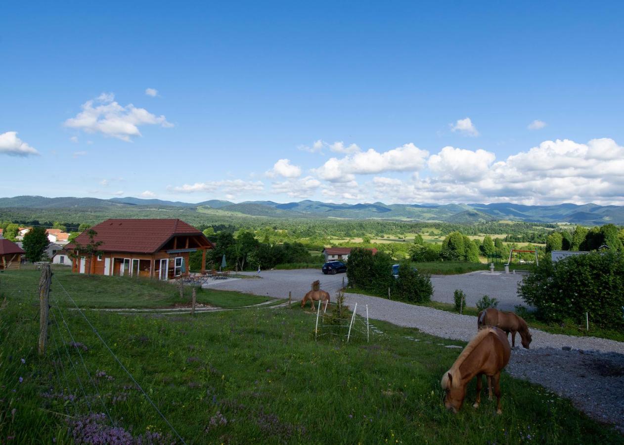 Hotel Camp The Sunrise Hill Pivka Esterno foto
