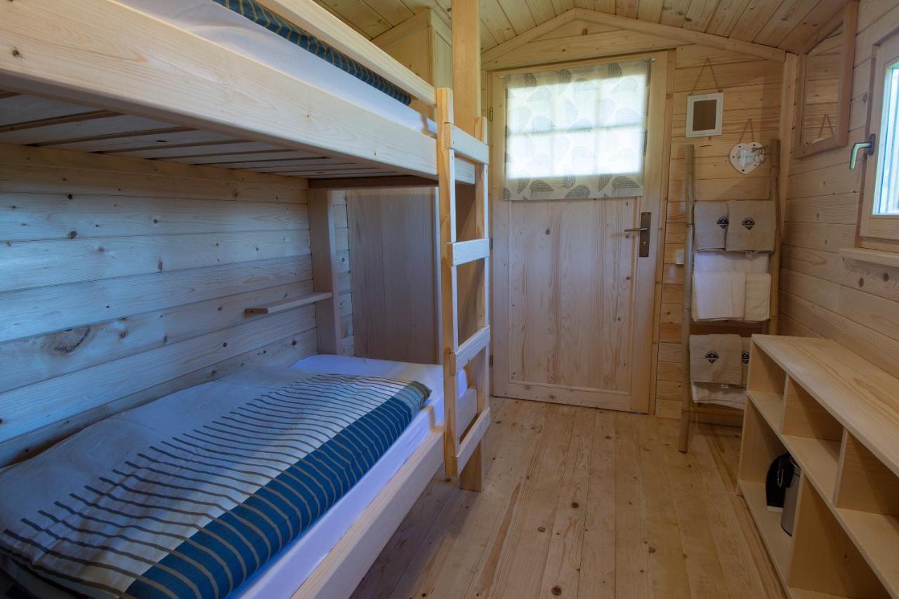 Hotel Camp The Sunrise Hill Pivka Esterno foto