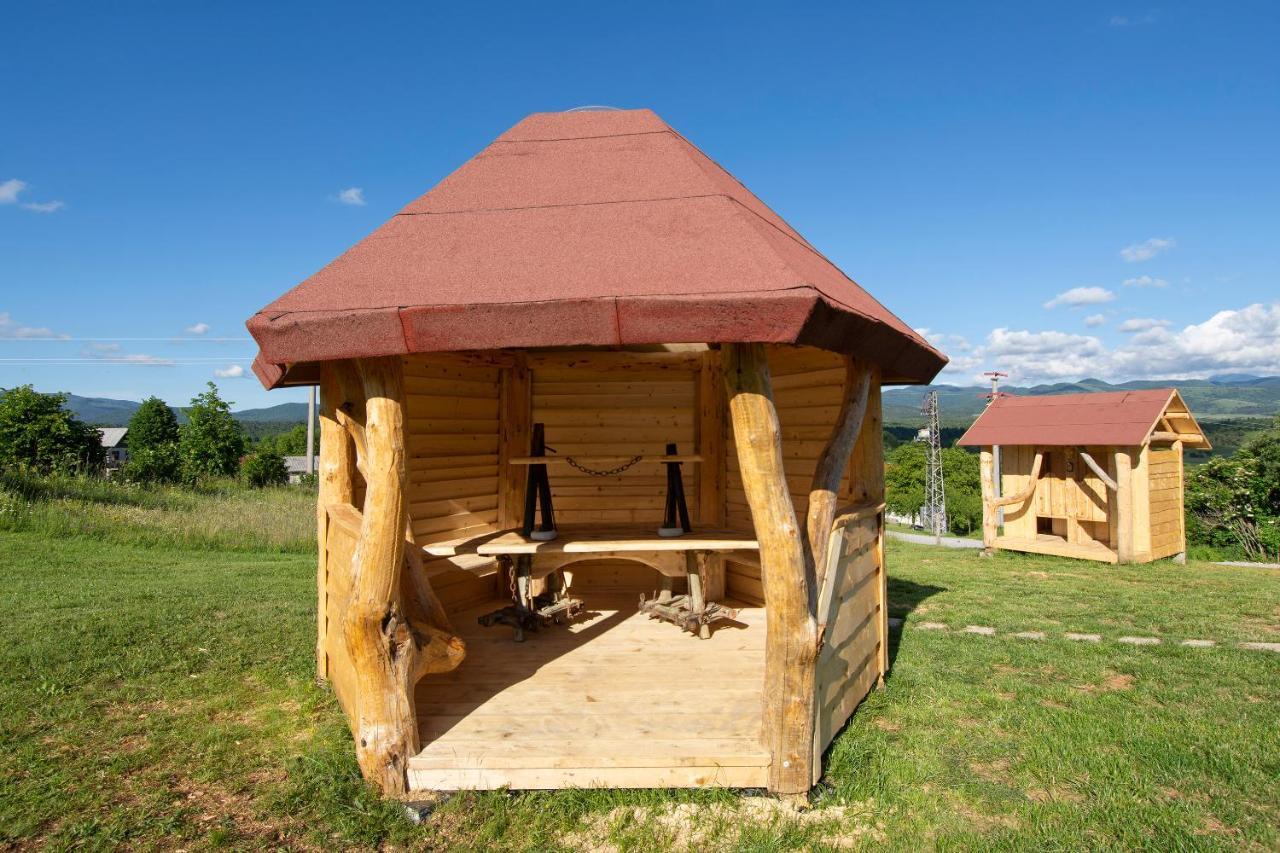Hotel Camp The Sunrise Hill Pivka Esterno foto