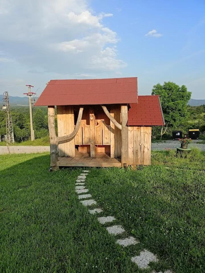 Hotel Camp The Sunrise Hill Pivka Esterno foto