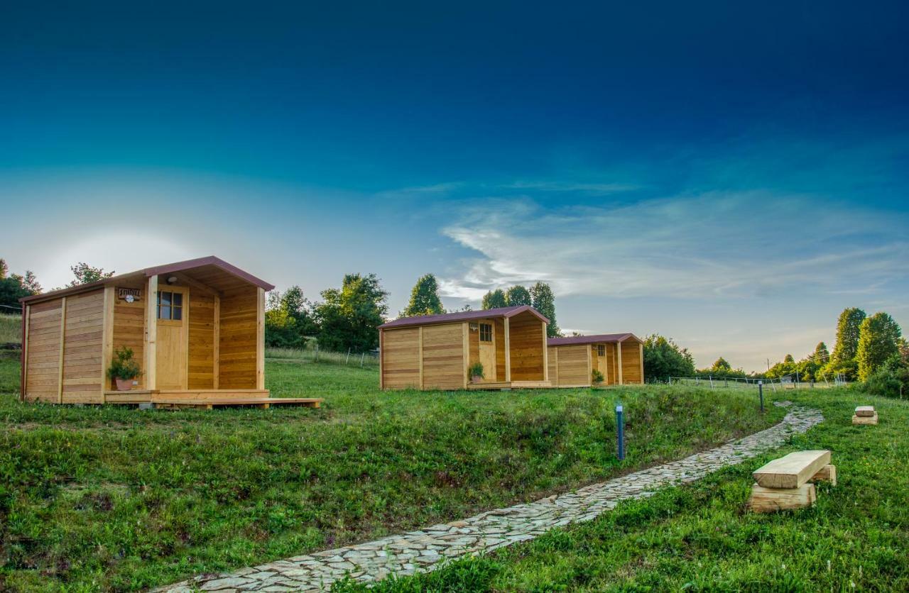 Hotel Camp The Sunrise Hill Pivka Esterno foto